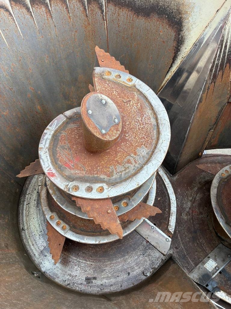 Siloking SelfLine Premium 2215-22 Mengvoedermachines