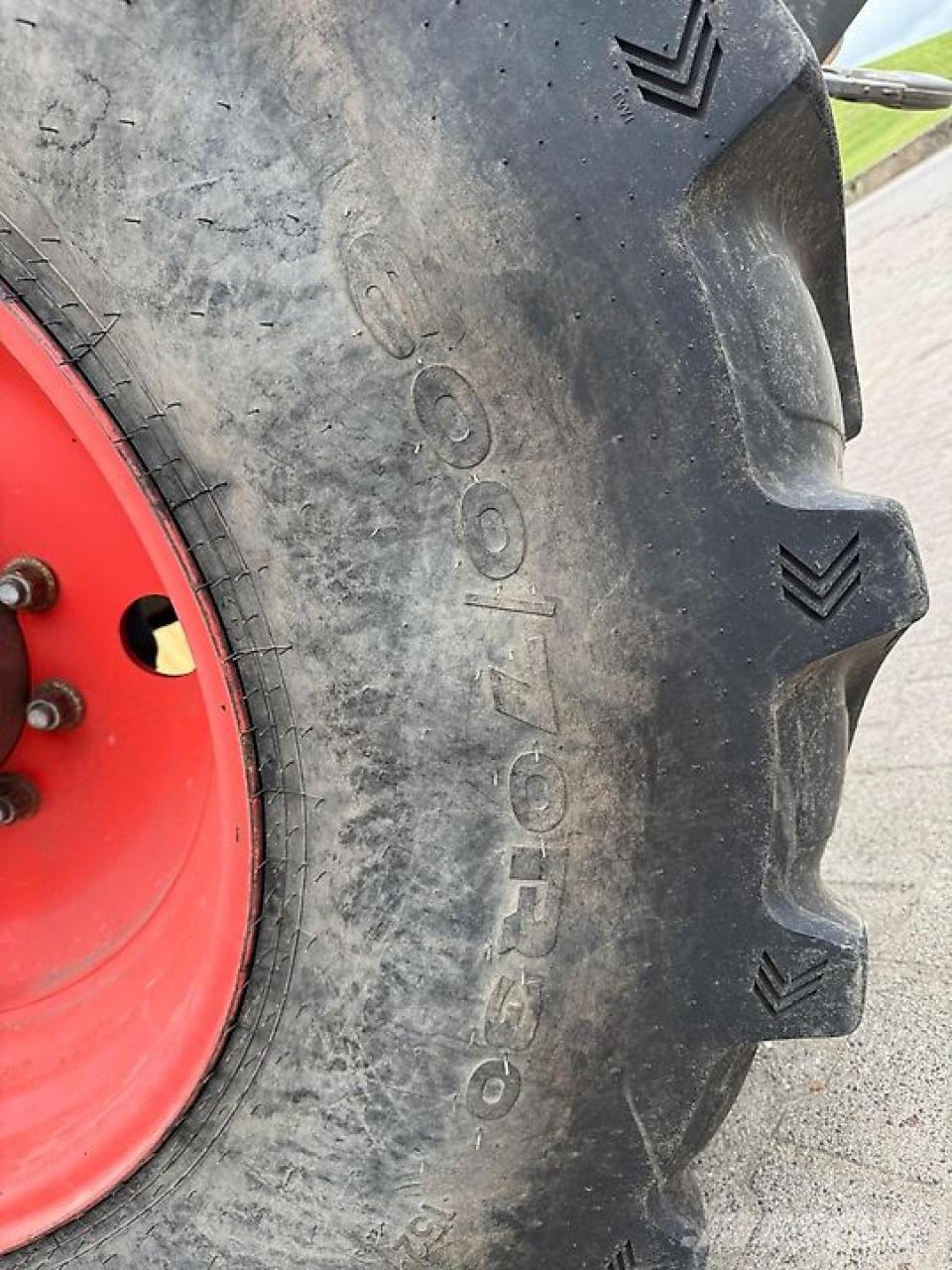 Fendt 826 Vario SCR Profi, FH + FZW Traktorji