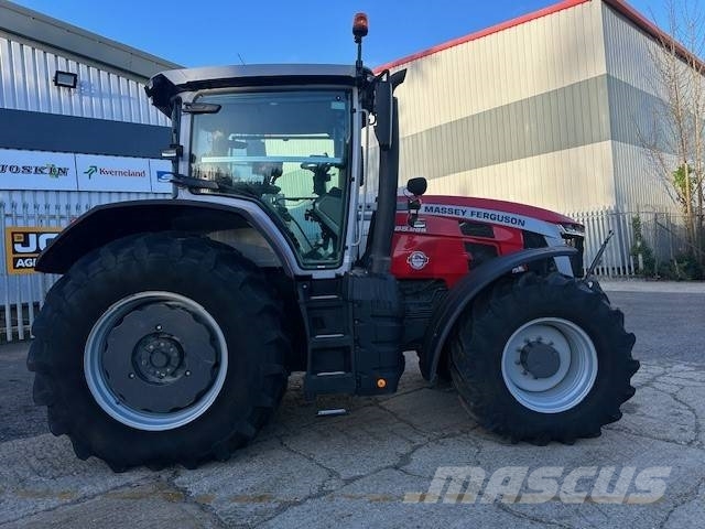 Massey Ferguson 8S.265 Traktory