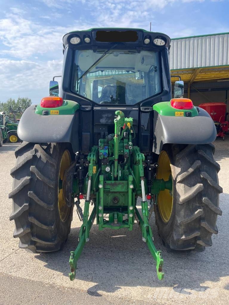 John Deere 6130 M Traktory