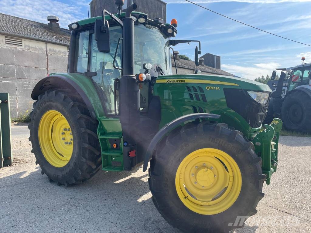 John Deere 6130 M Traktory