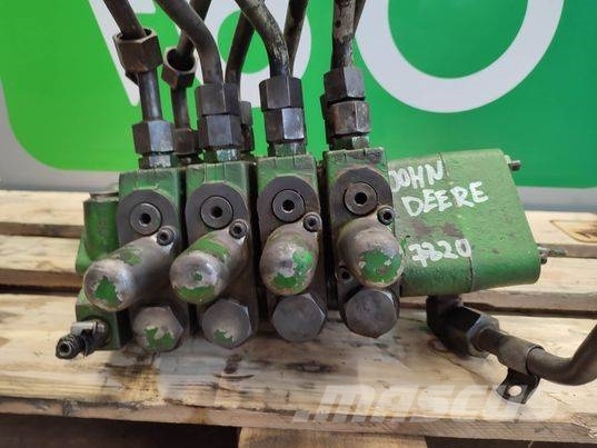 John Deere 7820 (RE179028) hydraulic distributor Hydraulika