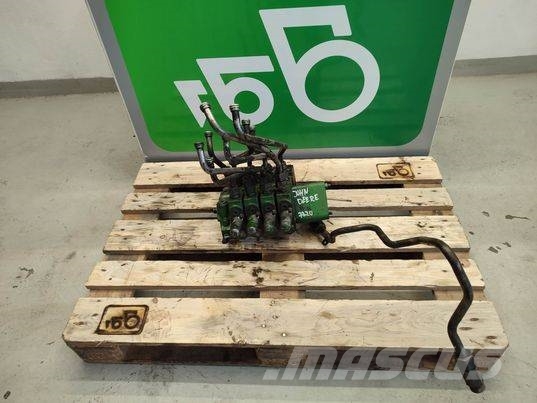 John Deere 7820 (RE179028) hydraulic distributor Hydraulika