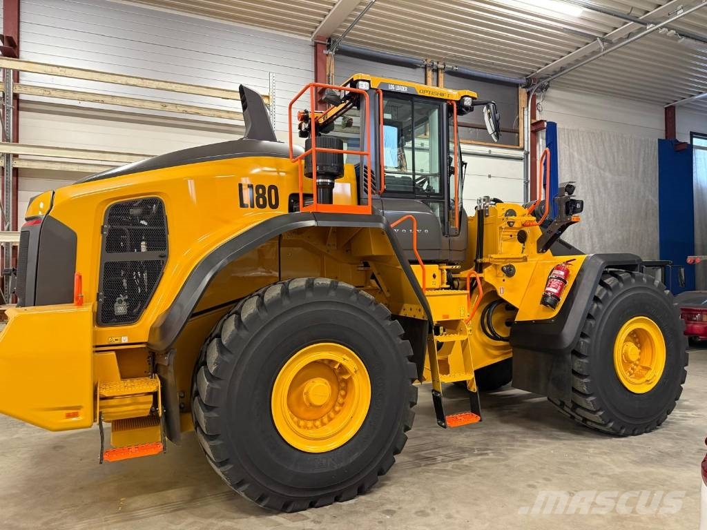 Volvo L 180 K Kolesni nakladalci