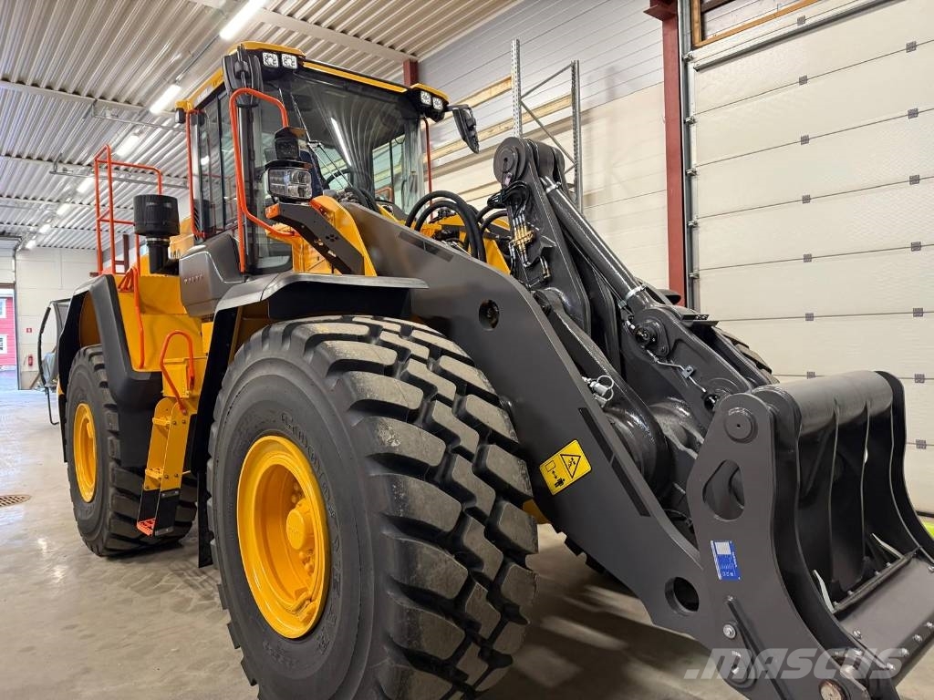 Volvo L 180 K Kolesni nakladalci