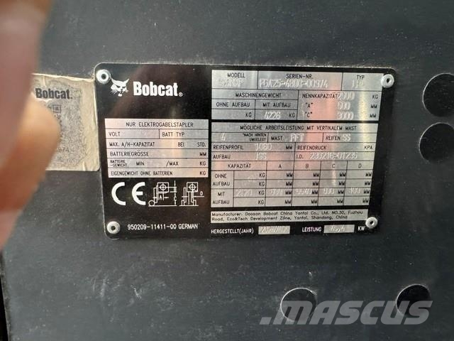 Bobcat G25NXP شاحنات LPG