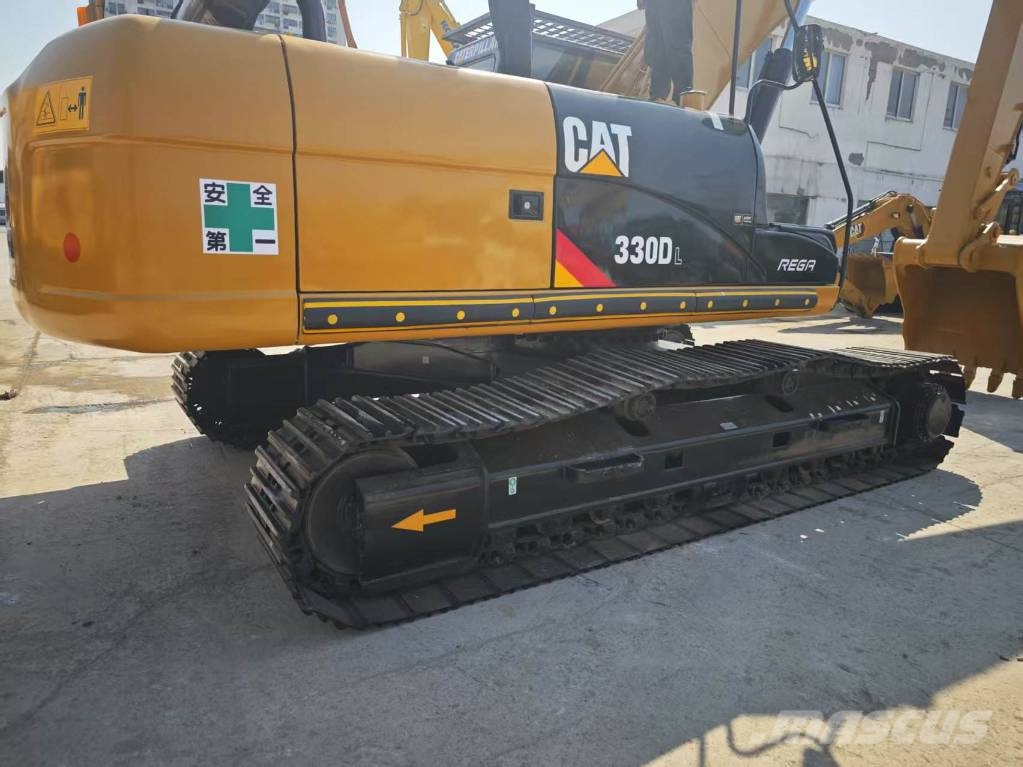 CAT 330 D L Vikšriniai ekskavatoriai