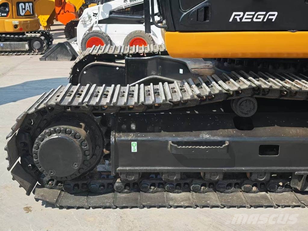 CAT 330 D L Vikšriniai ekskavatoriai