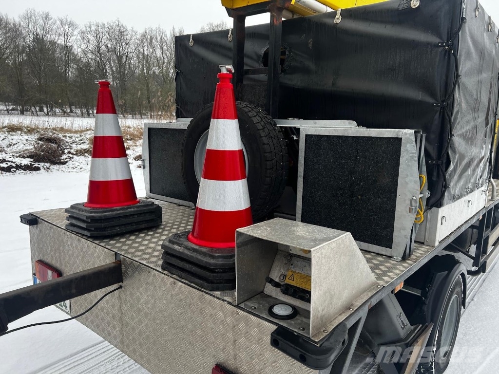 Mercedes-Benz Bronto Skilift s22 MDT 811 eco Teleskopbühne Arbei Ładowarki teleskopowe