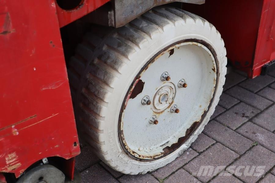 PB Lifttechnik S225-12ES Electric, 4x2 Drive, 22.5m Working Heigh Saksilavat
