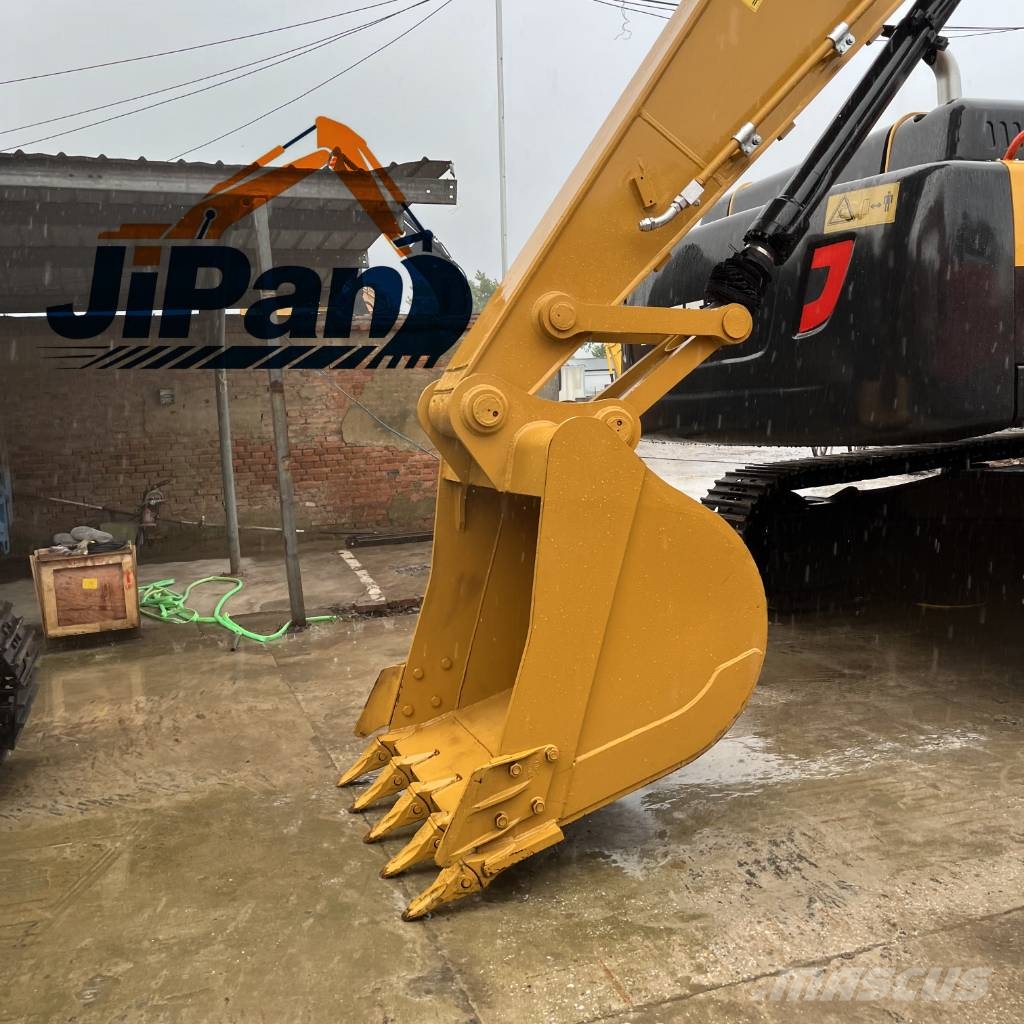 CAT 320 D 履带挖掘机