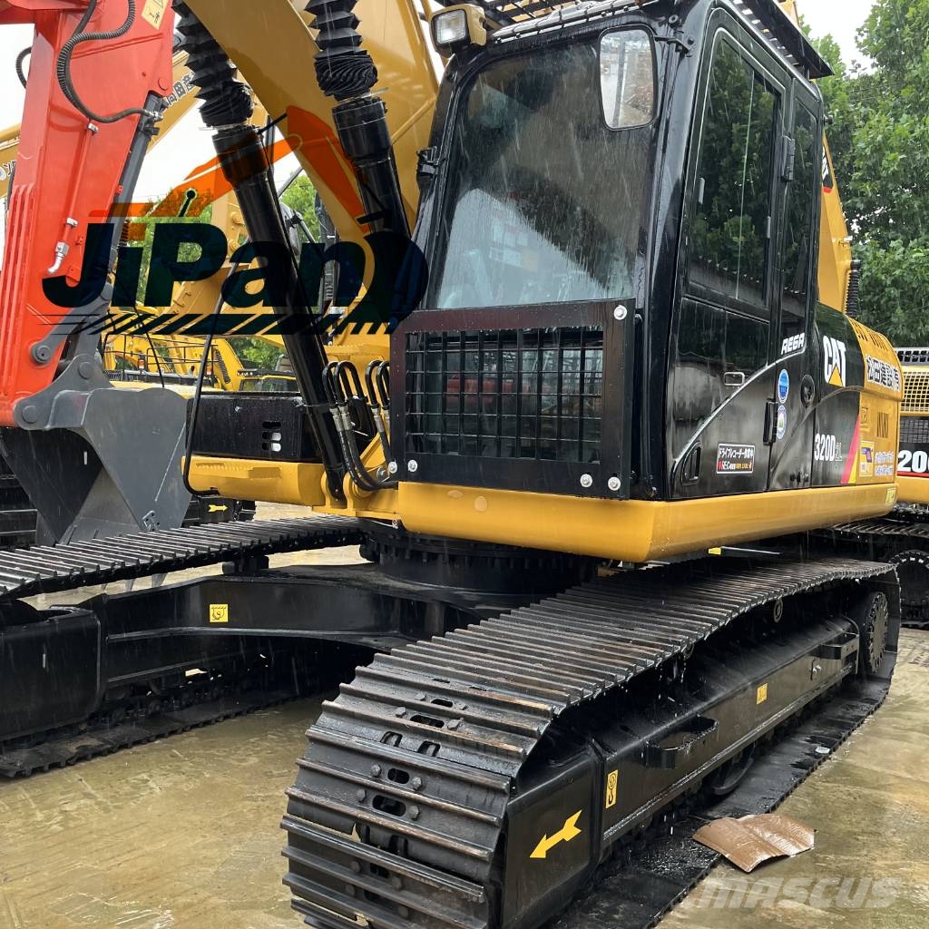 CAT 320 D 履带挖掘机
