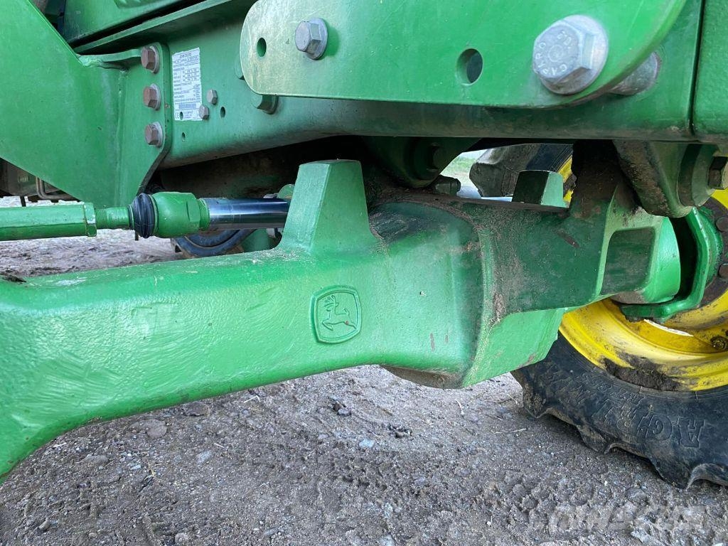 John Deere 6130   VENTE DIRECTE CLIENT CONTACTER LE 06.71.73. Traktori