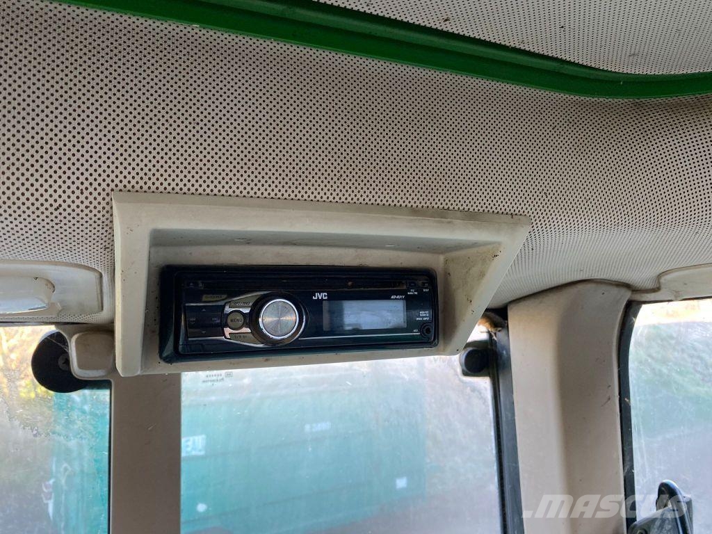 John Deere 6130   VENTE DIRECTE CLIENT CONTACTER LE 06.71.73. Traktori