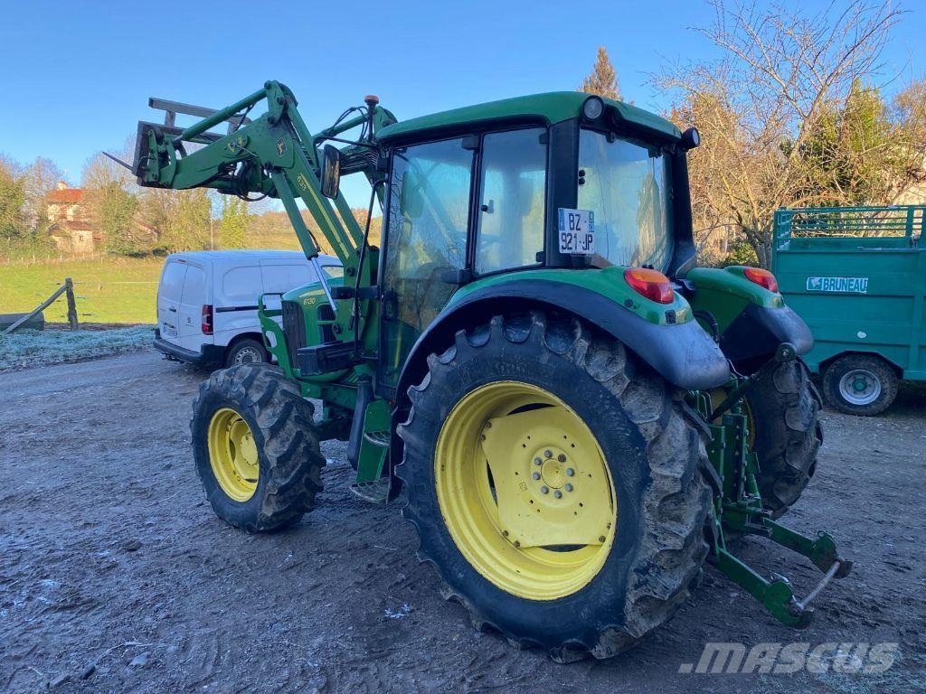 John Deere 6130   VENTE DIRECTE CLIENT CONTACTER LE 06.71.73. Traktori