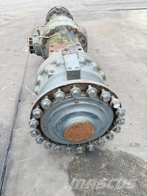 Liebherr l 576 ZF 3105 / 11643400 used axles Assen
