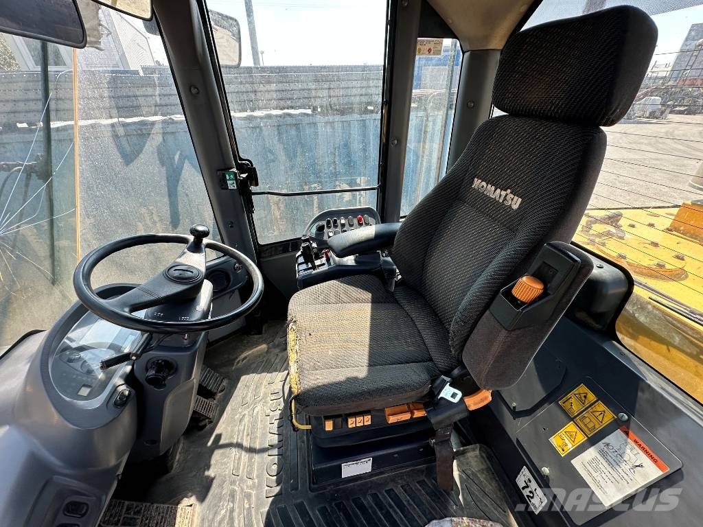 Komatsu WA 430-6 Gumikerekes homlokrakodók