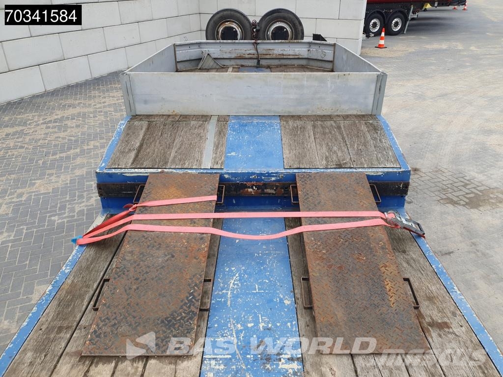 Nooteboom OSDS-41-03 Steering Axle MOT 01/27 Ramps SAF Mélybölcsős félpótkocsik