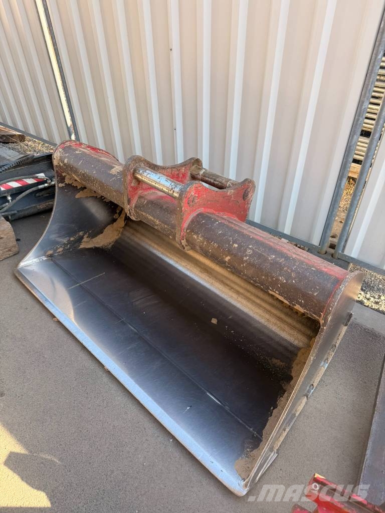 Takeuchi TB 2150 Kāpurķēžu ekskavatori