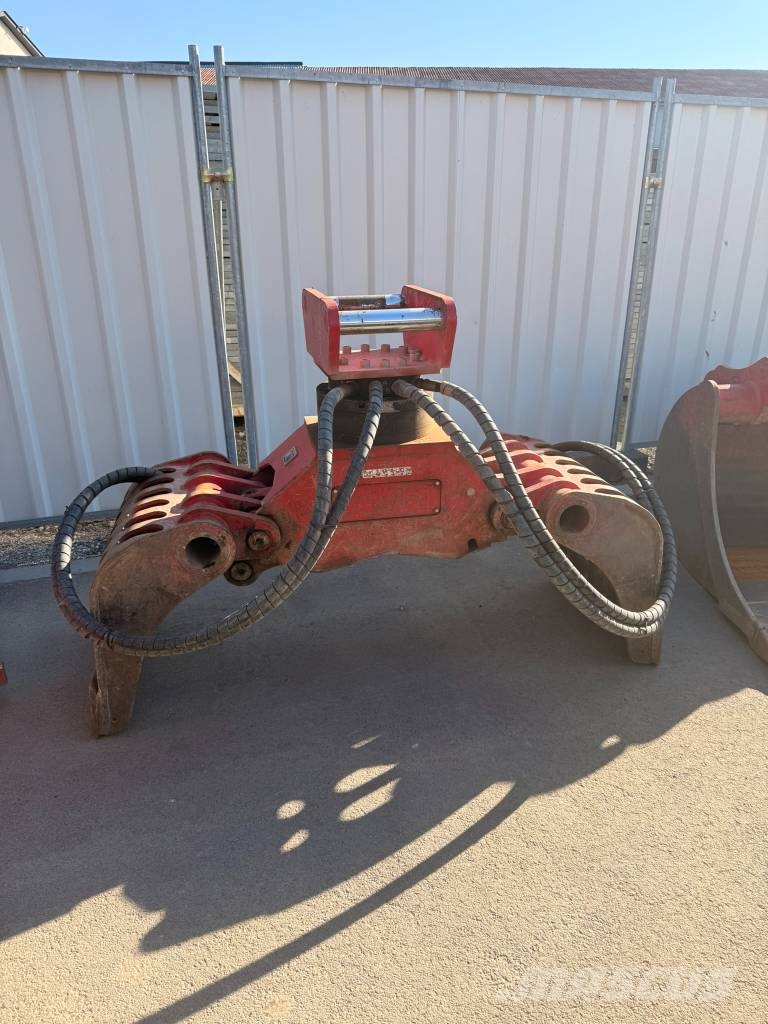 Takeuchi TB 2150 Kāpurķēžu ekskavatori