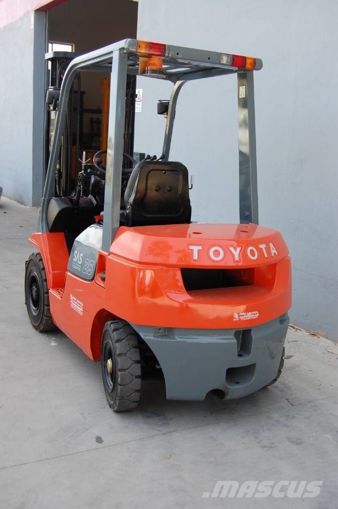 Toyota 7 FD 25 Dīzeļa autoiekrāvēji