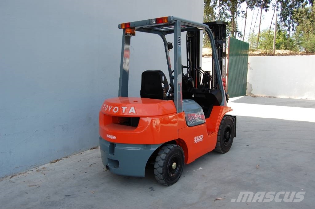 Toyota 7 FD 25 Dīzeļa autoiekrāvēji