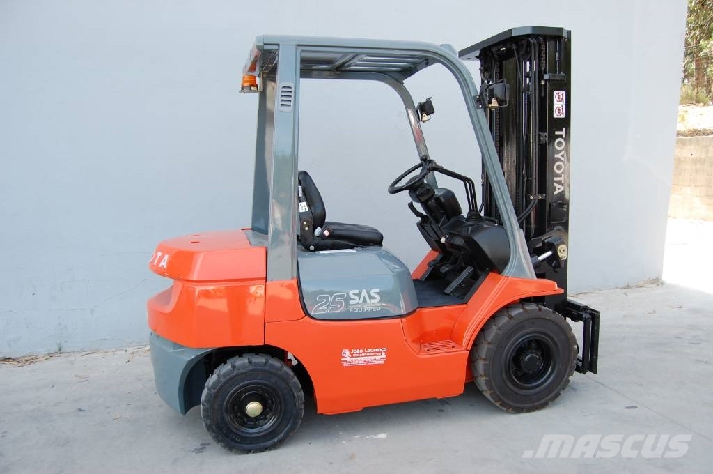Toyota 7 FD 25 Dīzeļa autoiekrāvēji