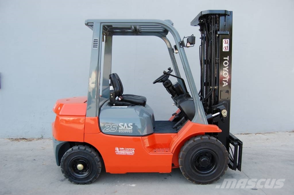 Toyota 7 FD 25 Dīzeļa autoiekrāvēji