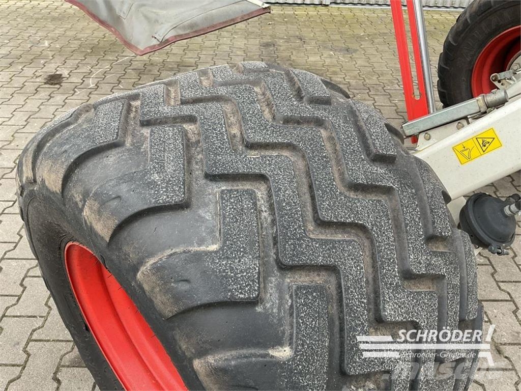 CLAAS LINER 3600 Pradalges formuojantys padargai