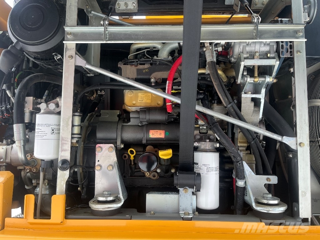 Liebherr 912 / Engcon, Kauha, Rasvari, Lämmitin Ratasekskavaatorid