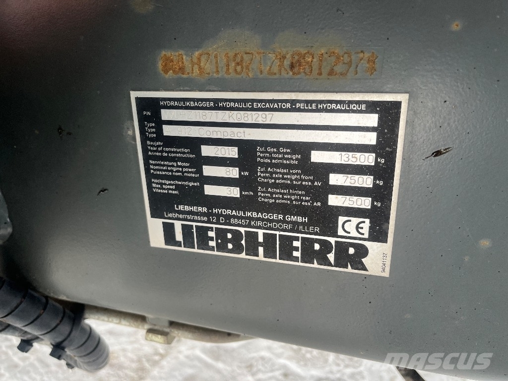 Liebherr 912 / Engcon, Kauha, Rasvari, Lämmitin Ratasekskavaatorid