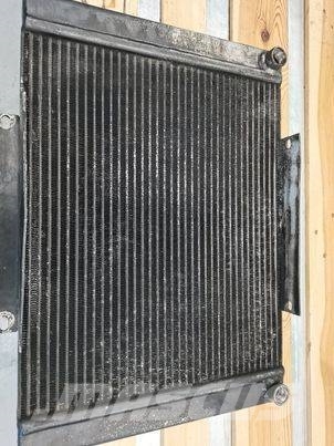 JLG 660 cooler Radiatorer