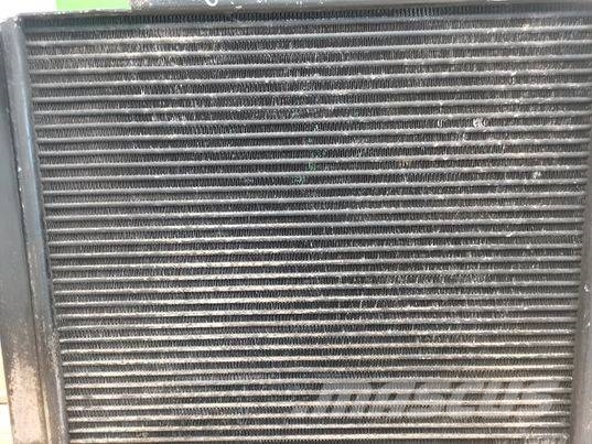 JLG 660 cooler Radiatorer