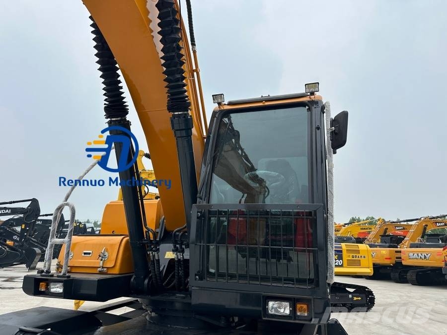 Hyundai R210W-9 Wheeled excavators
