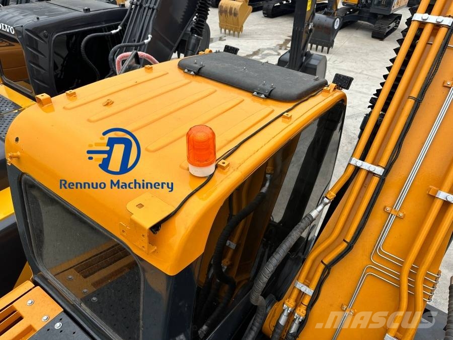 Hyundai R210W-9 Wheeled excavators