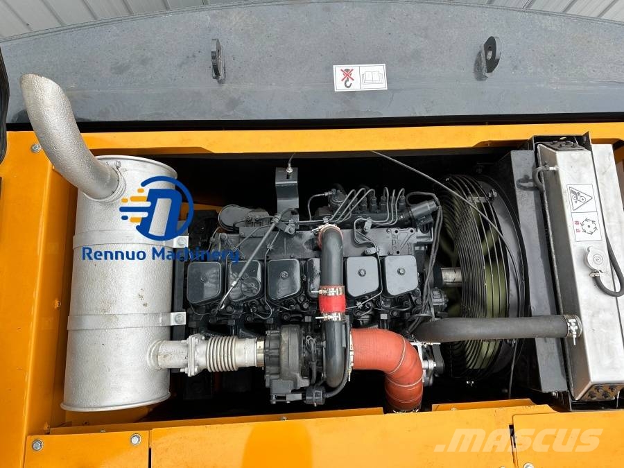 Hyundai R210W-9 Wheeled excavators