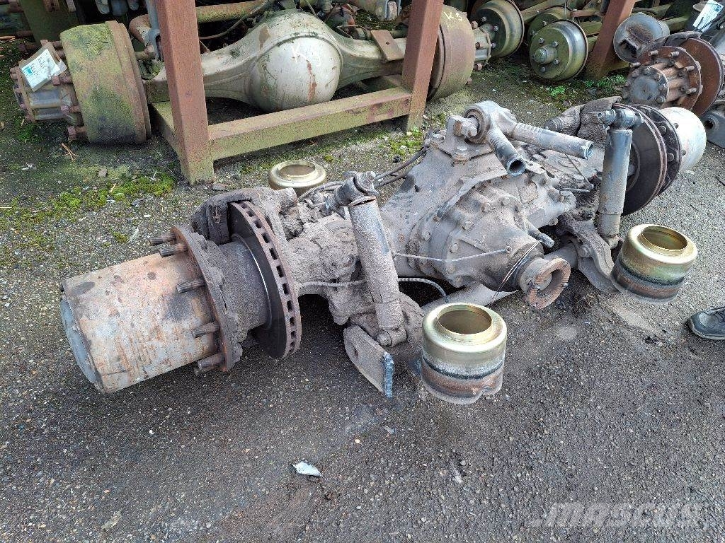 Mercedes-Benz 13 TON Essieux