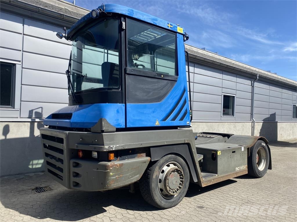 Terberg RT223 4X4 جرارات صالات المطارات