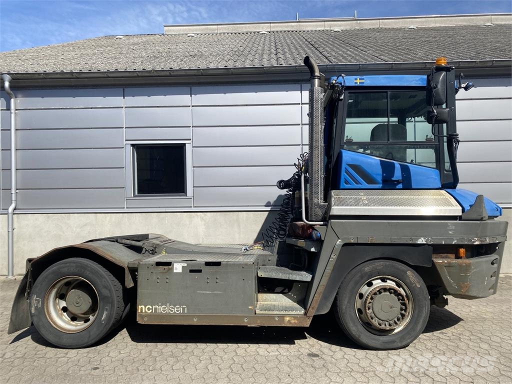Terberg RT223 4X4 جرارات صالات المطارات