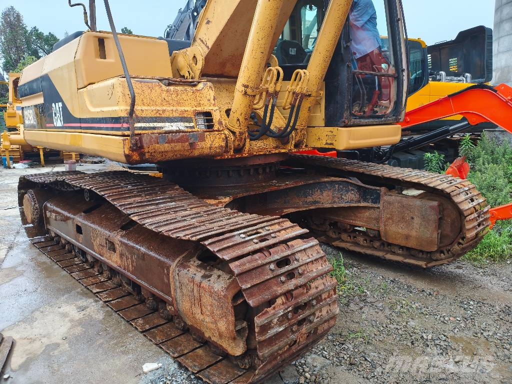 CAT 325 B L Гусеничні екскаватори