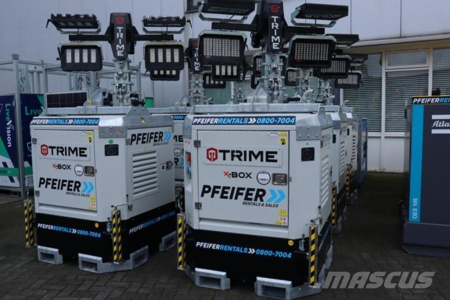 Trime X-BOX 4x320W Valid inspection, Hydr. Vertical towe Torres de iluminação