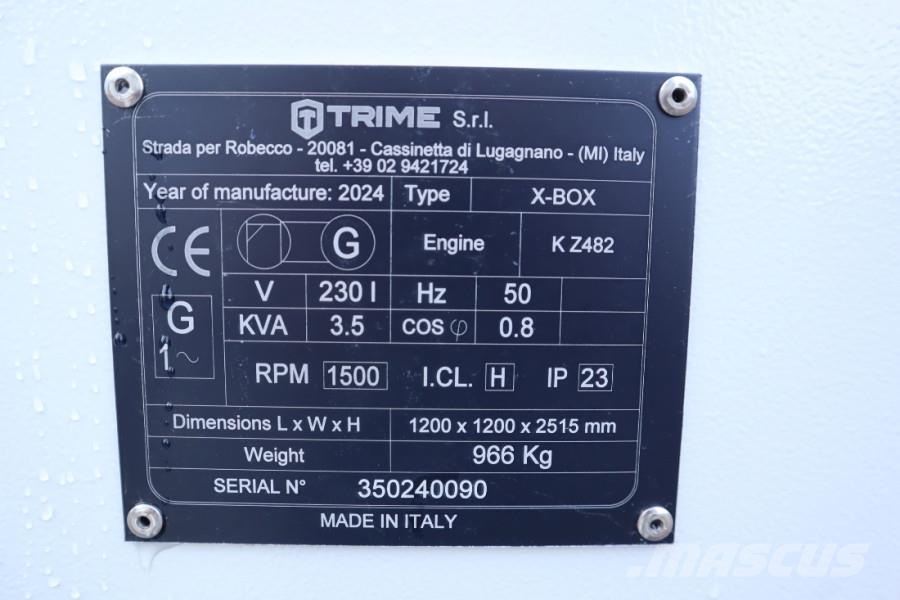 Trime X-BOX 4x320W Valid inspection, Hydr. Vertical towe Torres de iluminação