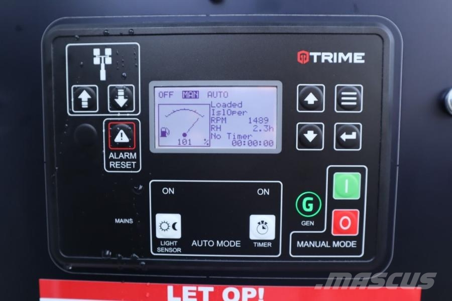Trime X-BOX 4x320W Valid inspection, Hydr. Vertical towe Torres de iluminação