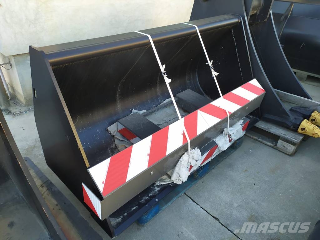 Ausa T 204 H Telescopic handlers