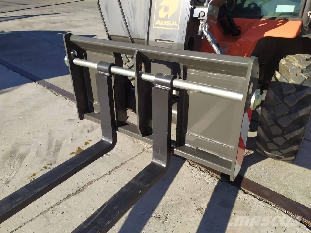 Ausa T 204 H Telescopic handlers