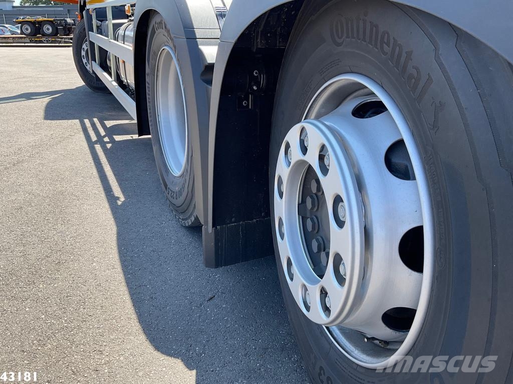 Mercedes-Benz Actros 2643 VDL 21 Ton haakarmsysteem Камиони с кран с кука