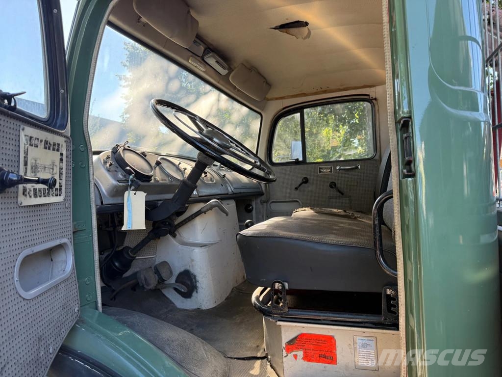 Mercedes-Benz 710 4X4 + Palfinger kraan / Oldtimer / 52.539km !! Kranen voor alle terreinen