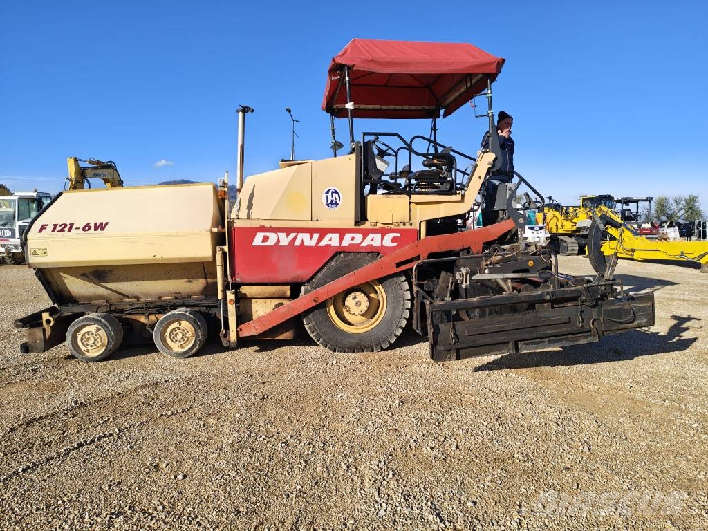 Dynapac F 121-6W Asphalt pavers