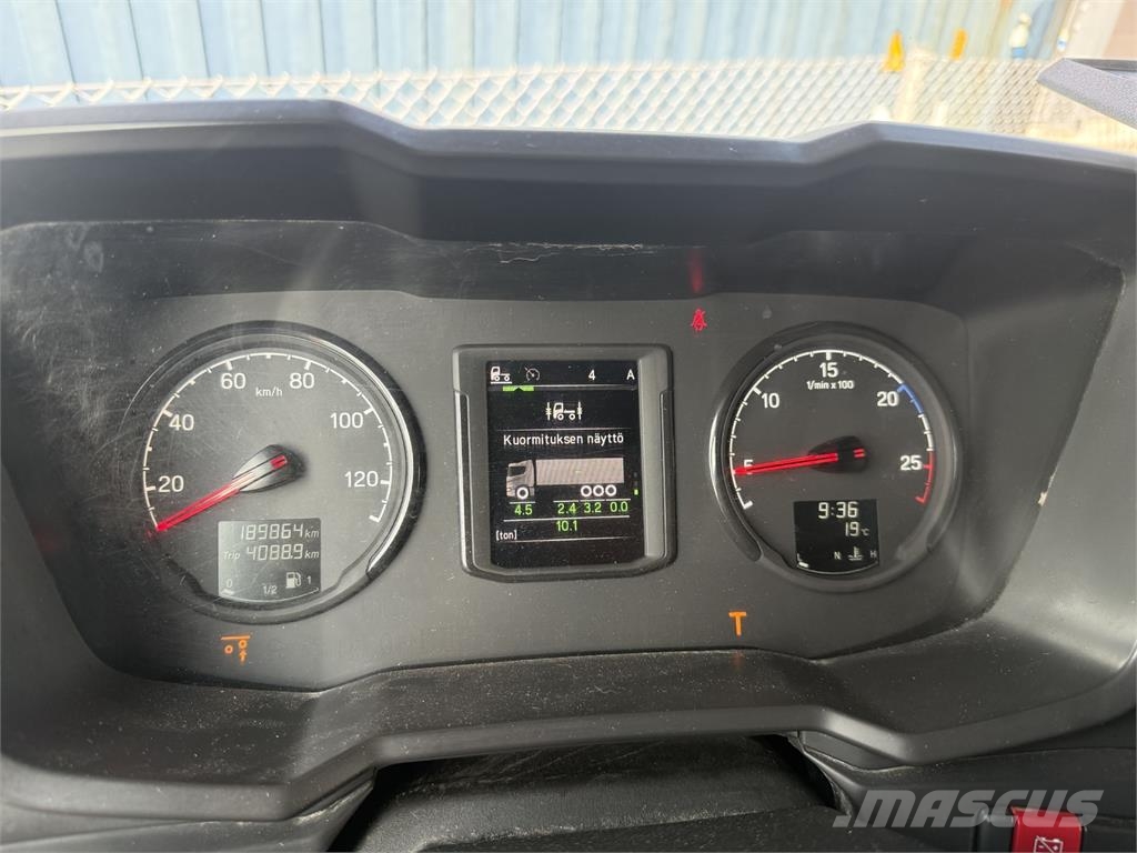 Scania R500 8X4 Nákladní vozidlo bez nástavby