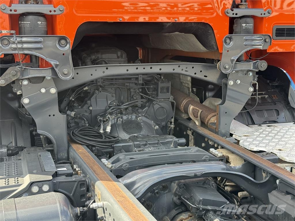Scania R500 8X4 Nákladní vozidlo bez nástavby
